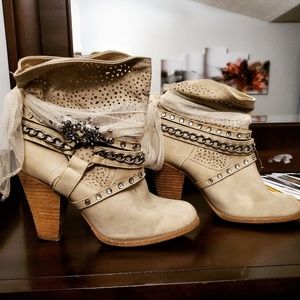 Not Rated womens booties